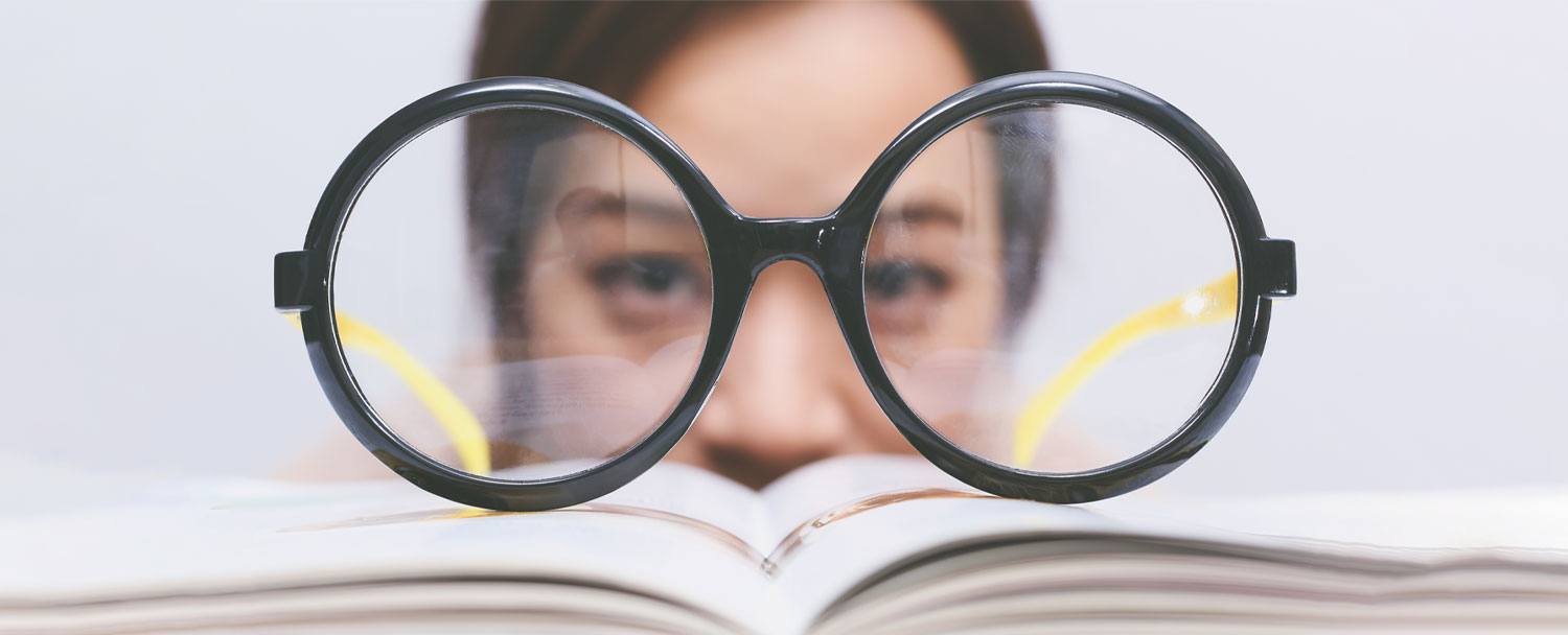 Contract Visibility: Is it Really Important?