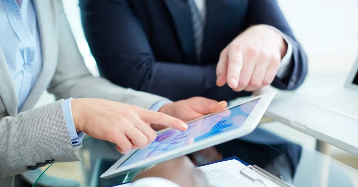 Legal Reader: Leah Partners with PwC UK to Power Agentic Operating Models
